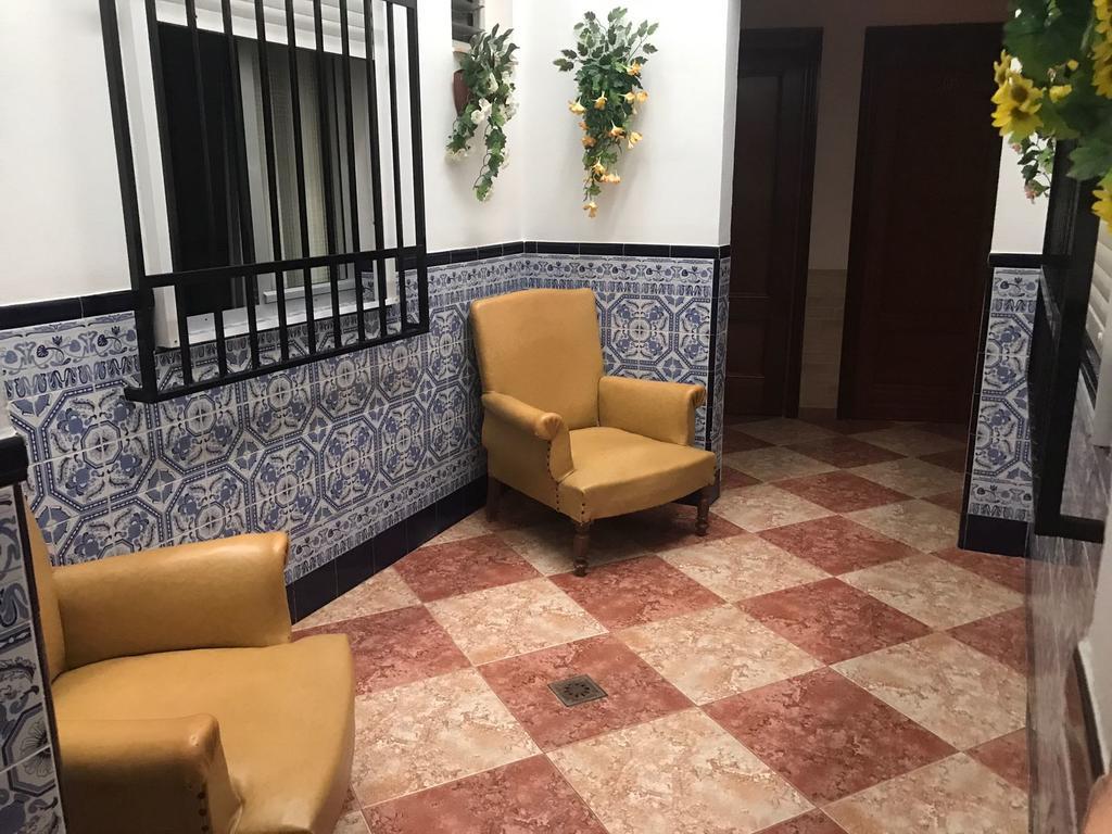 Hostal Bar San Pedro Mairena De Alcor Zewnętrze zdjęcie