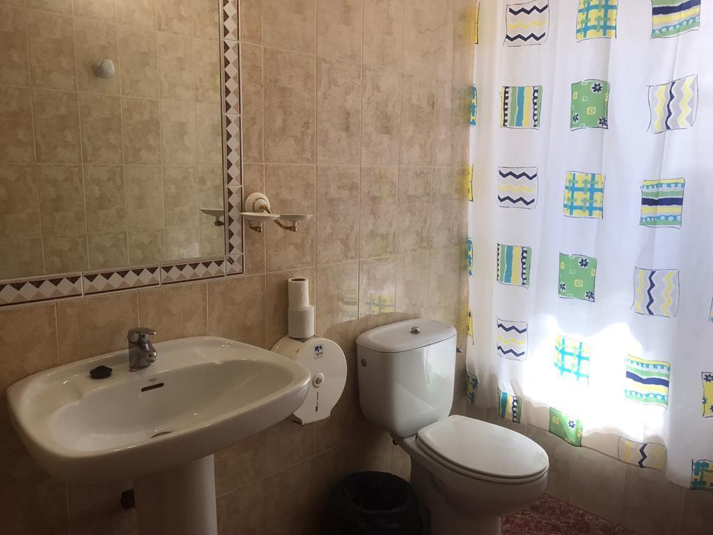 Hostal Bar San Pedro Mairena De Alcor Zewnętrze zdjęcie